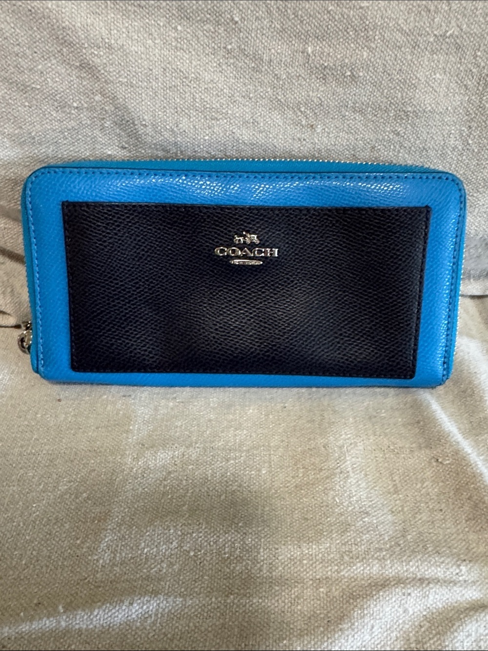Coach Accordion Zip Wallet in Polished Pebble Leather Colorblock